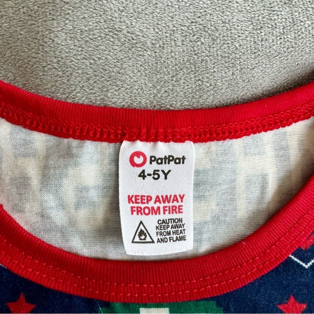 4/$10 - Pat Pat Merry Christmas Santa Shirt - Picture 4 of 5